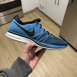 Nike Blue Flyknit Trainers 