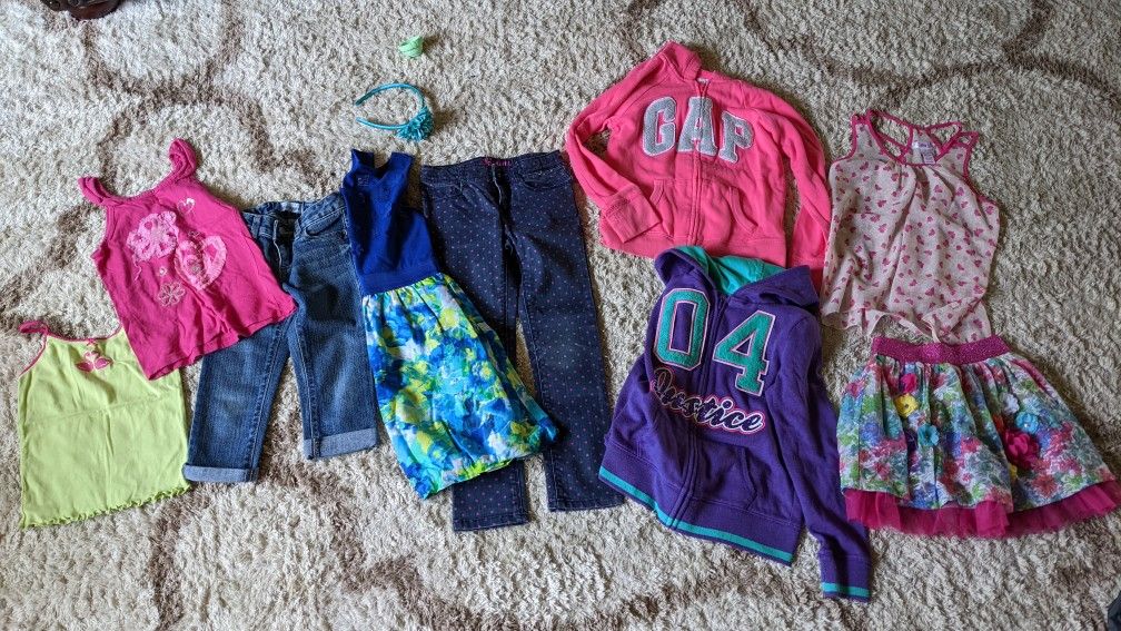 Girls Clothes