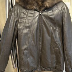 Ladies, leather jacket with fur inside