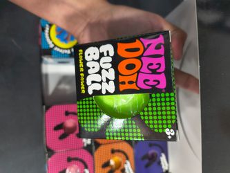 Neo Doh Fuzz Ball Flower Power Toy