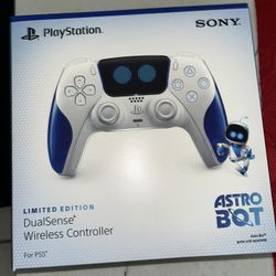 Astro Bot PS5 Controller BRAND NEW