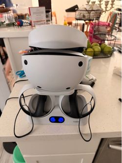 PSVR 2 and charging stand 150 firm