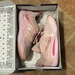 KD 15 Aunt Pearl Size 10 Used 