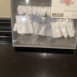 Wedding: Garter Set & Bride hair Clip 