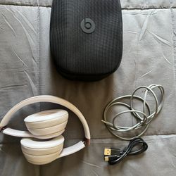 Beats Solo 4 (pink)