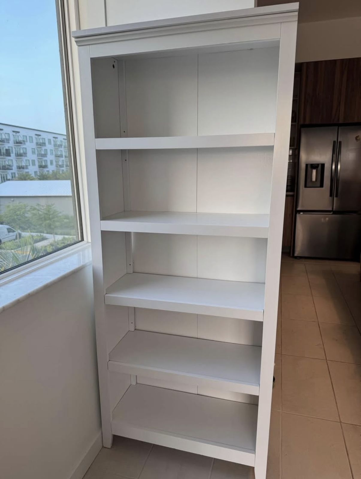 White 5 Shelf Bookshelf