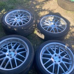 Eagle Alloy Staggerd Rims