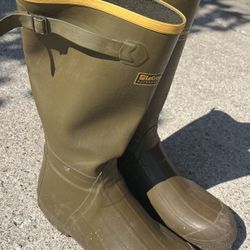 LaCrosse Men's 18" tall Hunting, farming work Rubber round toe Boots, Green 11