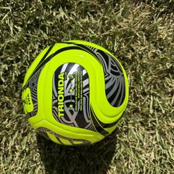 Tíonda Club Soccer Ball 