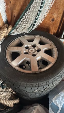 Cadillac Alloy Wheel with Tire