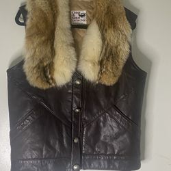 Char And Sher Leather Vest With Coyote Fur Collar