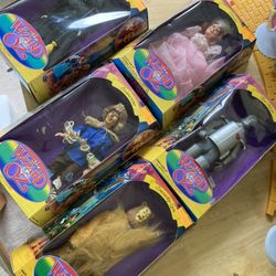 Any Wicked Fans! Wizard Of Oz  1994 Toys r Us Brand  Barbie Doll Size 