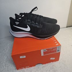 Nike Air Zoom Pegasus 37 Size 10.5 M