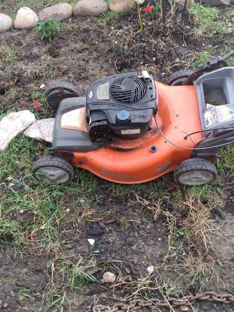 Husqvarna Four Wheel Drive Lawn Mower Runs Great Like New