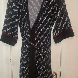 Bebe signature robe Size 1X 
(one size fits most )
Saginaw pick up 76179
