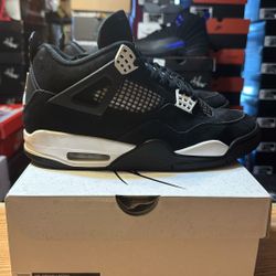Jordan 4 Retro White Thunder Sz. 8.5