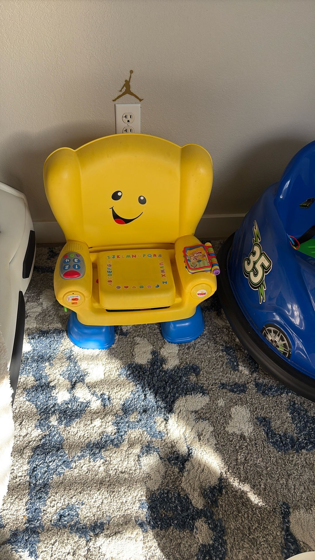 Baby Chair Plays