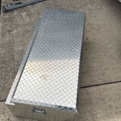 KOBALT Truck Toolbox 42” Wide Locking