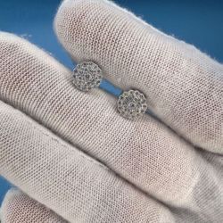 Moissanite 