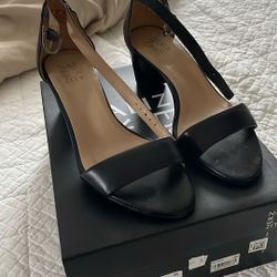 Naturalizer Black Heels 