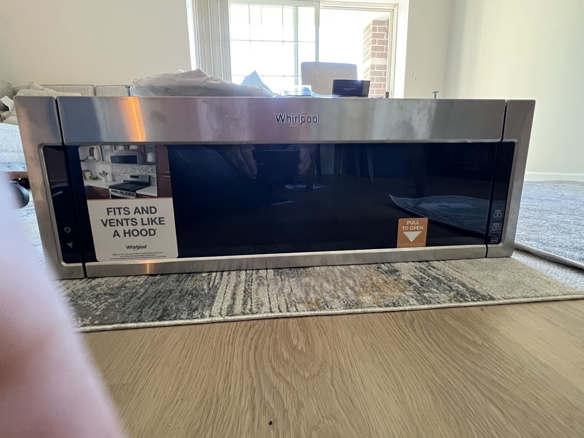 Whirlpool microwave. 