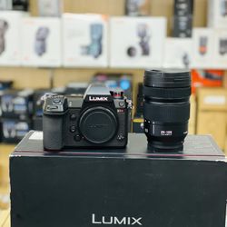 Panasonic Lumix S1R Kit