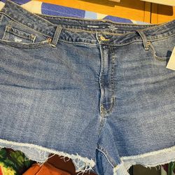 New Oldnavy Woman’s Plus Size 24 Jean Shorts 