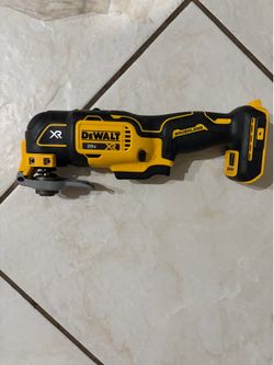 Dewalt multitool XR 20v