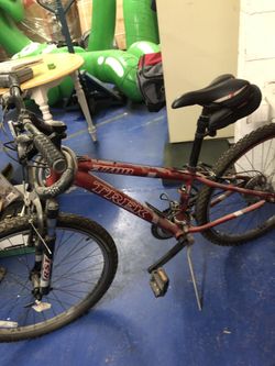 Dirt Bike Trek 3700