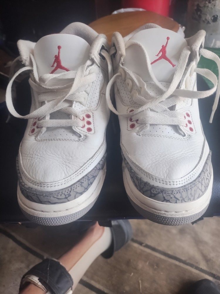 Jordans 41/2