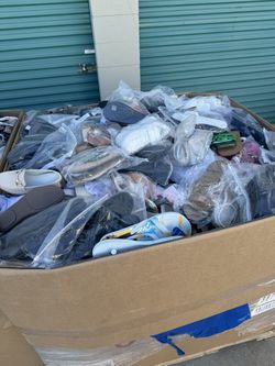 Loose Shoe Pallets 400 Pairs All New !  Sandals , Slides, Sneakers All Mix 