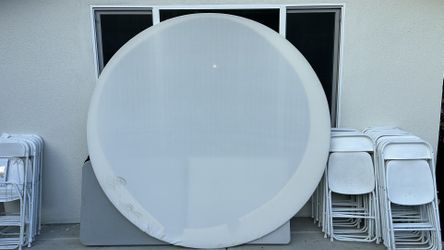 Round Backdrop In Beige Color