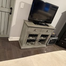 Painted pier one night stand, dresser and bench(bench was not painted ;)