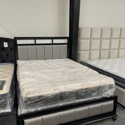 Queen Size Bed Frame Black Mirrored 