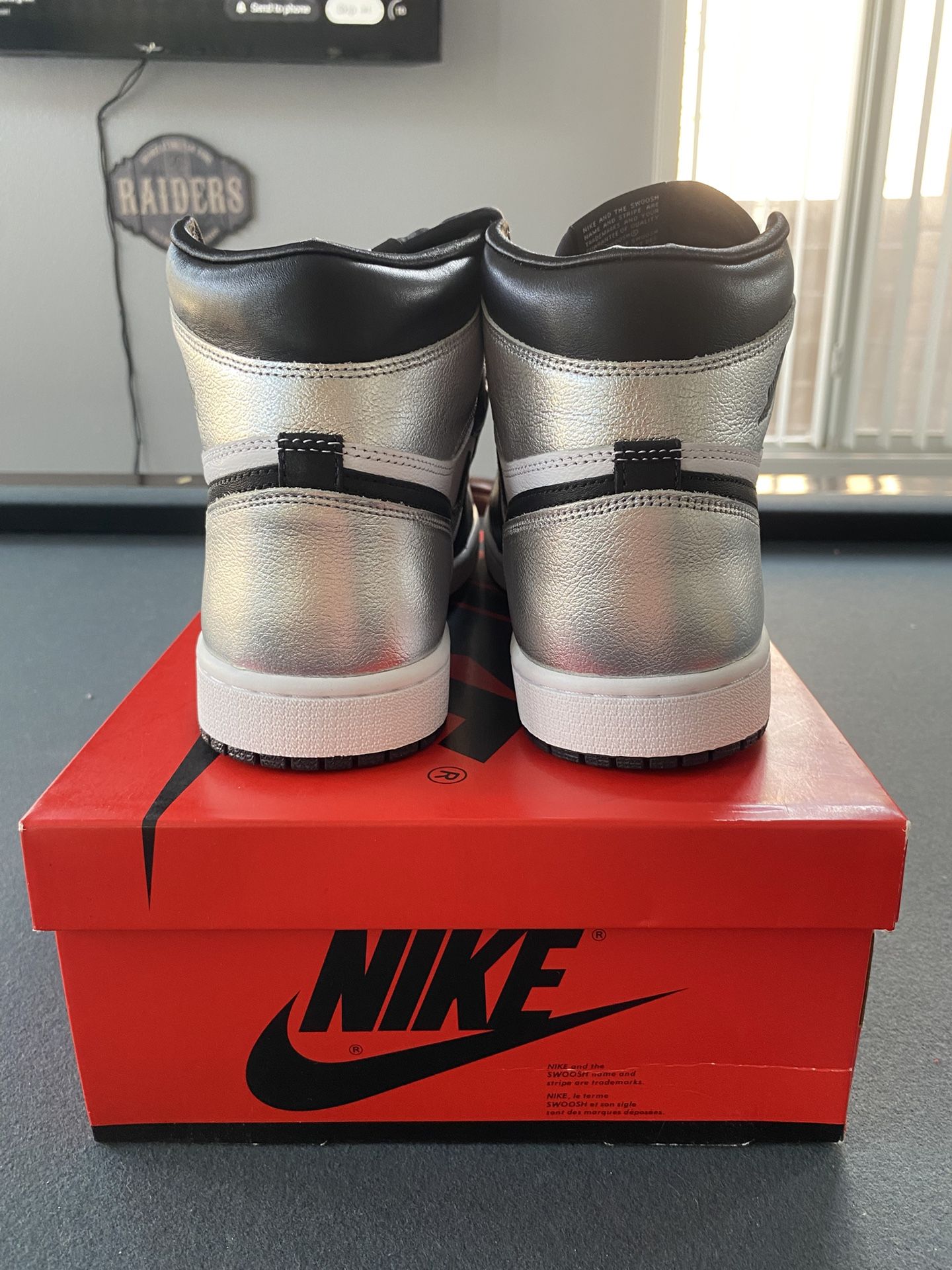 Women’s Air Jordan 1 Retro High OG Sliver Toe