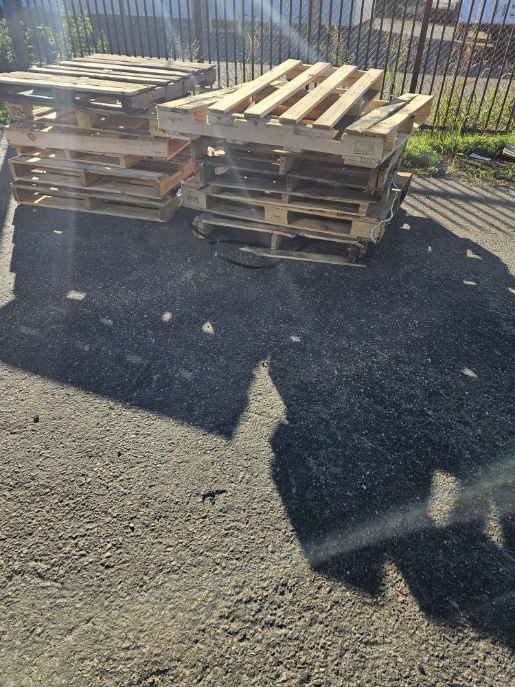 Free Pallets