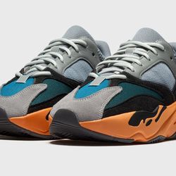 Yeezy 700 V1 Wash Orange Size 5.5