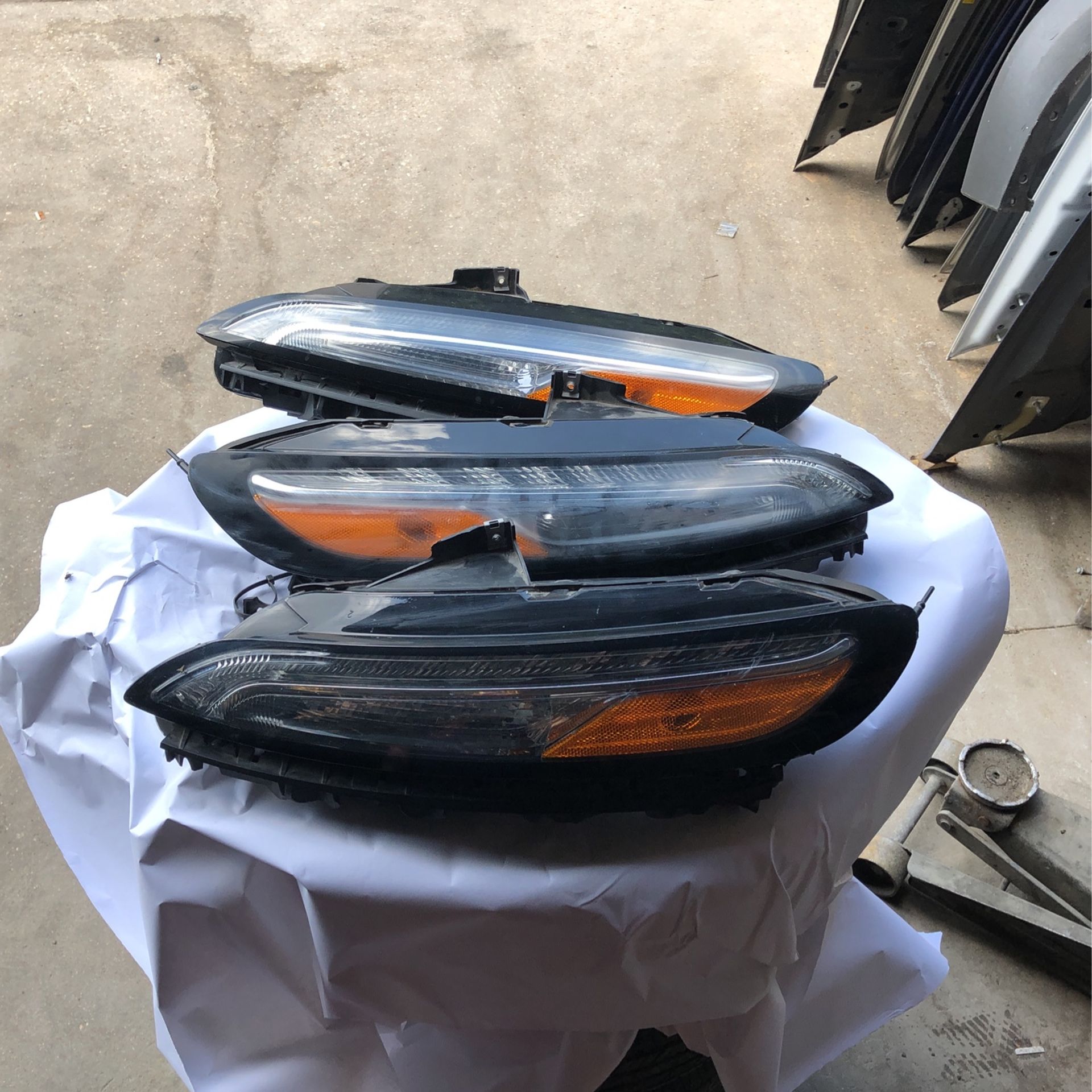 2014-2018 JEEP CHEROKEE LATITUDE SIGNAL LIGHT OEM
