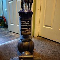 Vacuum cleaner for sale