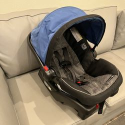 Baby Carseat With Base 