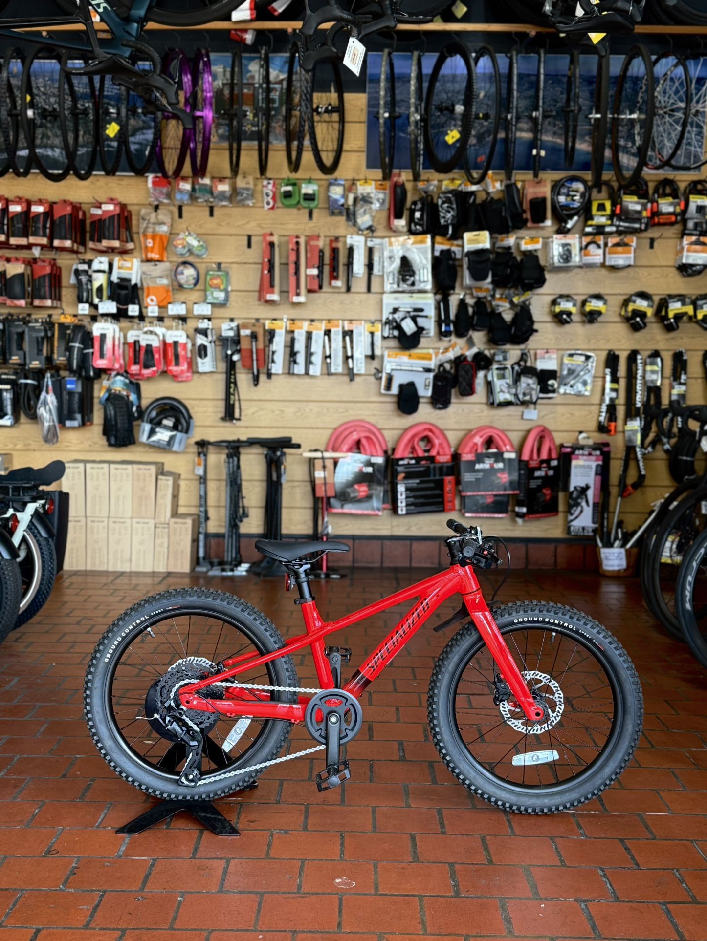 Kids Mountain Bike - Specialized - Red