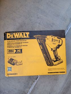 Dewalt 15 Ga Finish Nailer Gun Brushless Xr Kit 20v