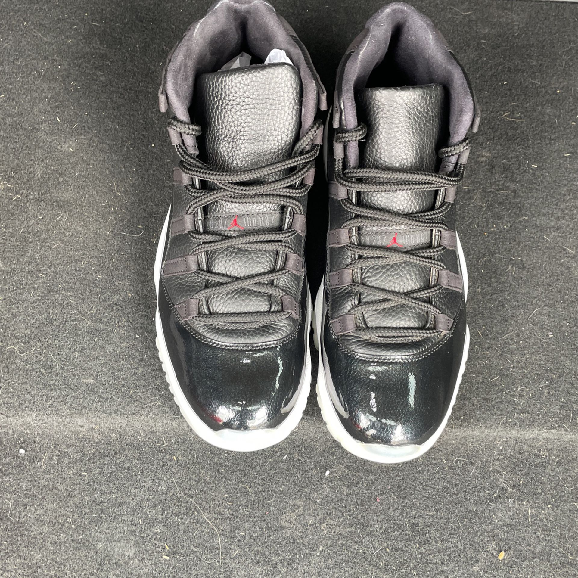 Air Jordan 11 Retro Size 11.5.