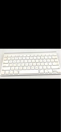 Apple and wireless Bluetooth keyboards