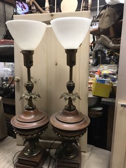 A Set Of MidCent Stifle Hollywood Regency Lamps 