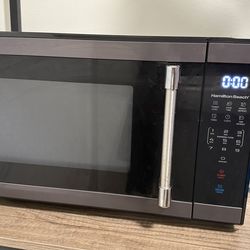 Hamilton Beach 1.1 Cu Ft Microwave – 1000W – Stainless/Black