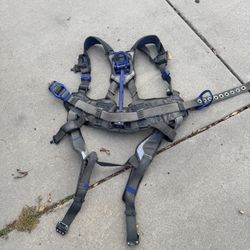 Sala 3m Harness Xl - $400 OBO Give Me A Price