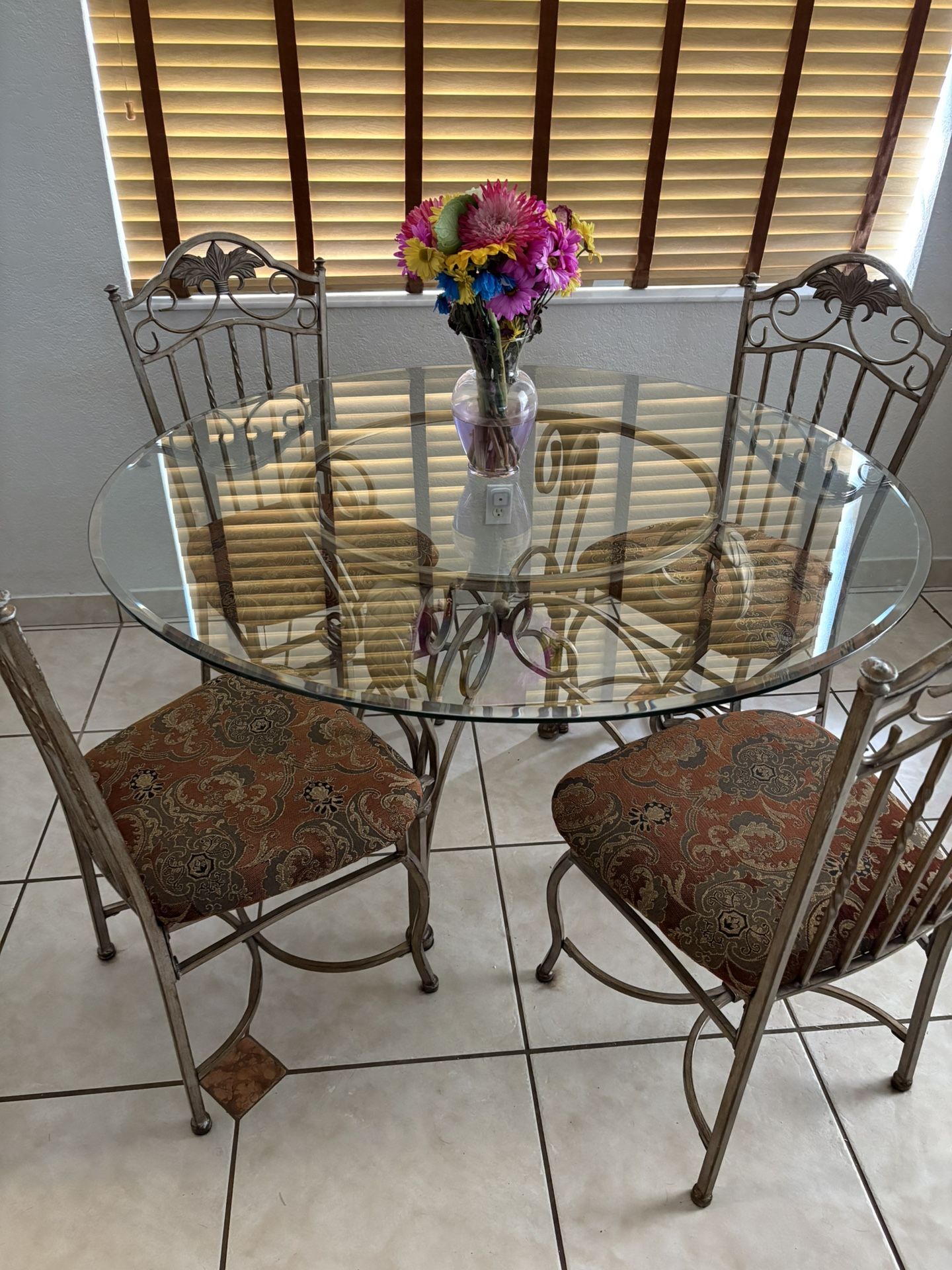 Round Glass Dining Table with 4 Chairs