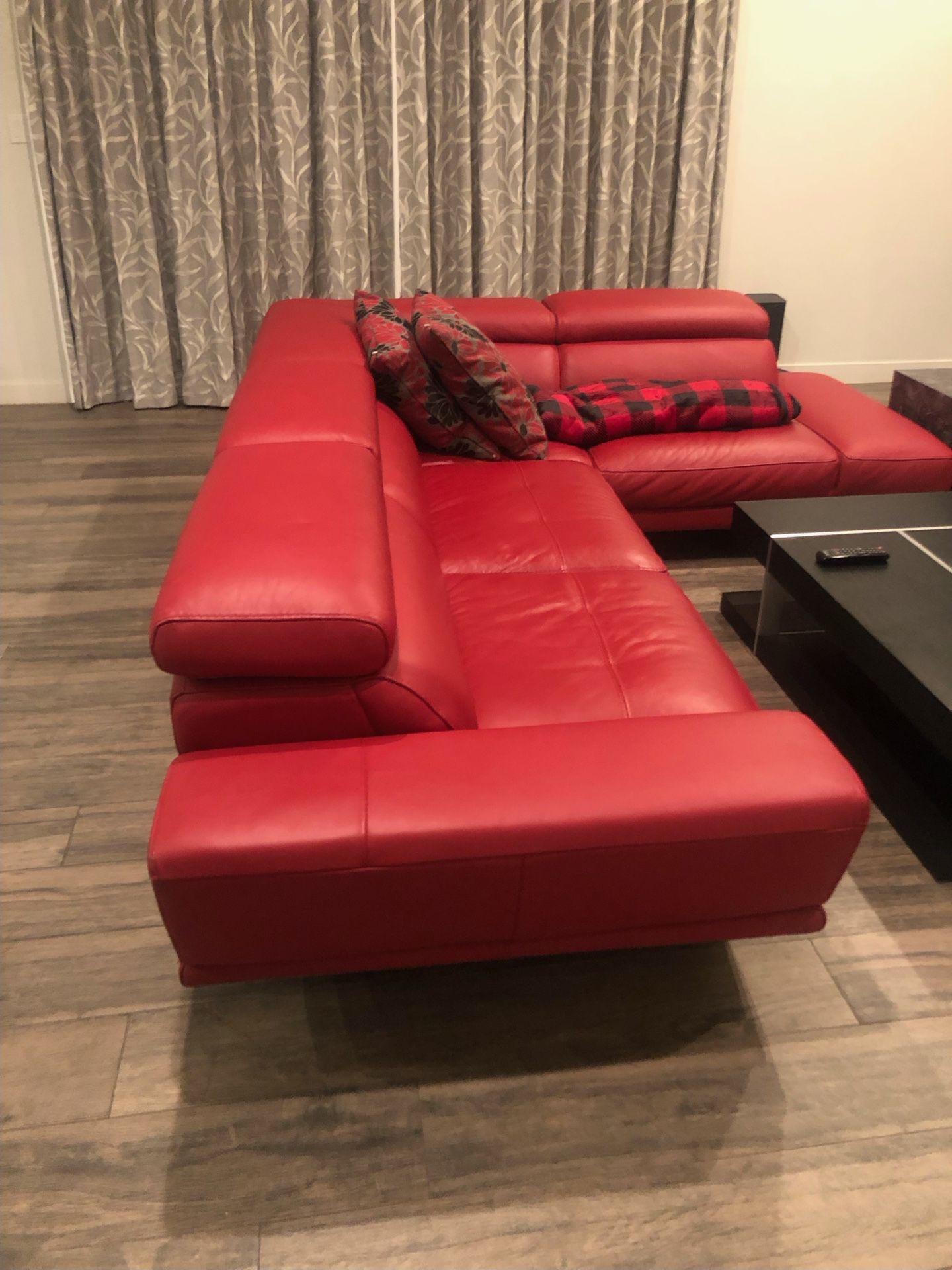 Semi-new Sectional 