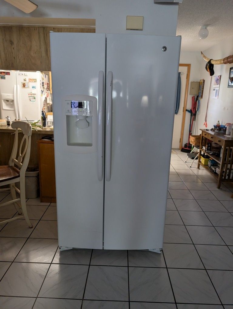 GE Side By Side White Refrigerator